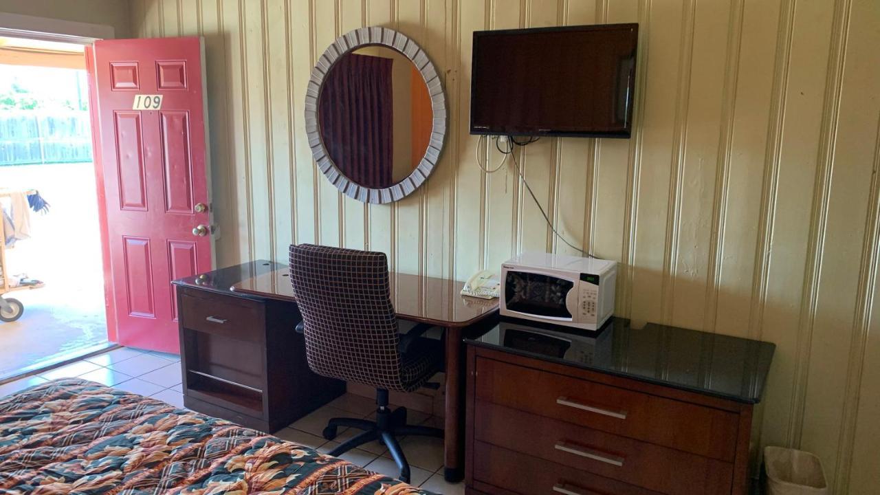 Budget Inn Motel Greenville Tx Bagian luar foto