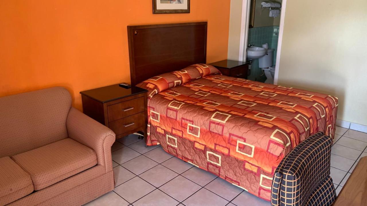 Budget Inn Motel Greenville Tx Bagian luar foto